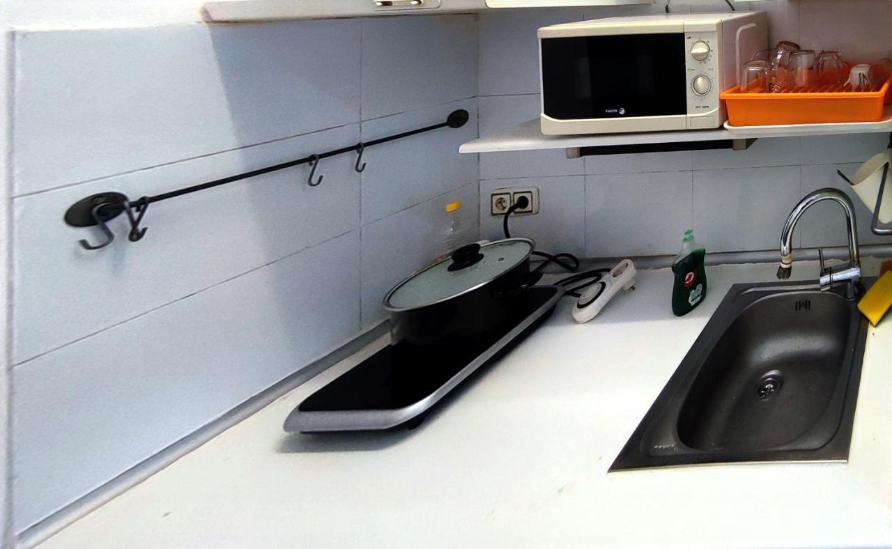 Nice Flat Within Walking Range To The Beach Appartement Barcelona Buitenkant foto