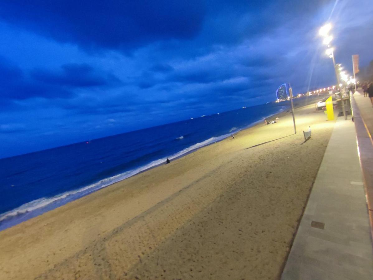 Nice Flat Within Walking Range To The Beach Appartement Barcelona Buitenkant foto
