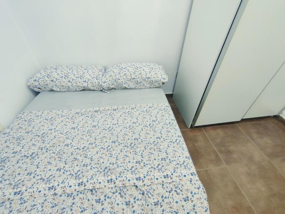 Nice Flat Within Walking Range To The Beach Appartement Barcelona Buitenkant foto
