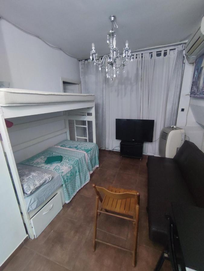 Nice Flat Within Walking Range To The Beach Appartement Barcelona Buitenkant foto