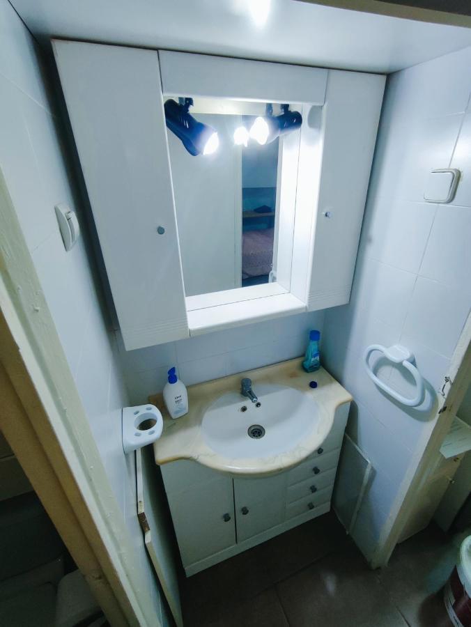 Nice Flat Within Walking Range To The Beach Appartement Barcelona Buitenkant foto